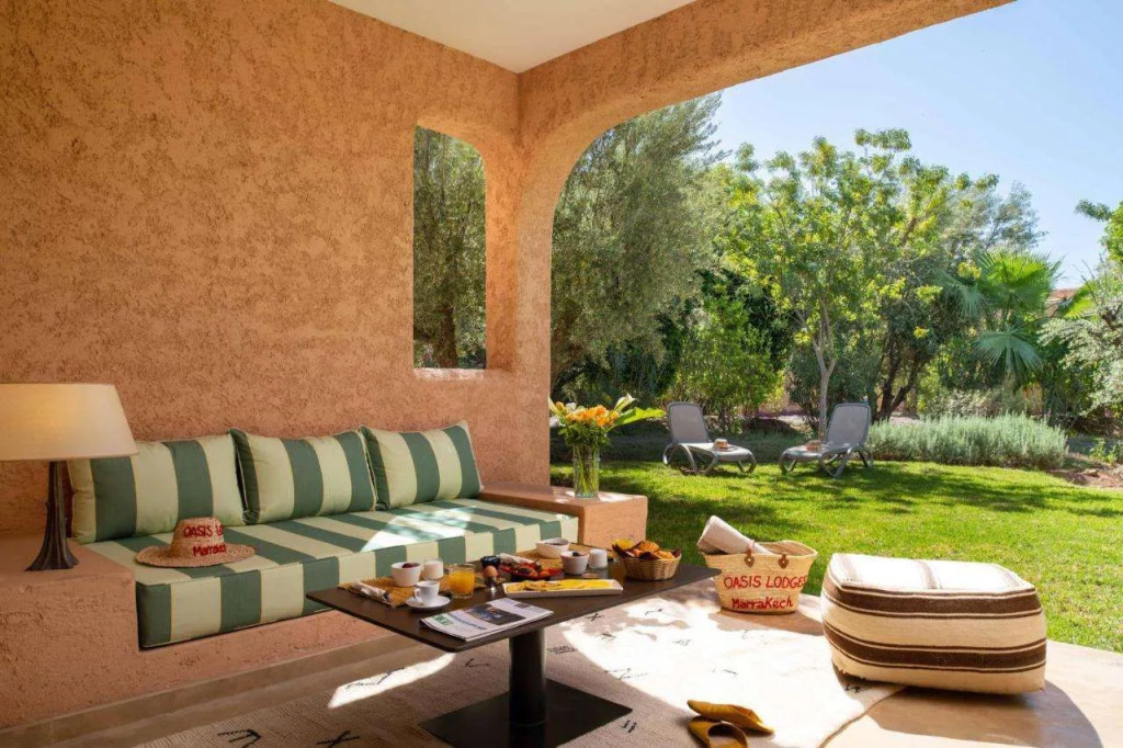 Oasis lodges