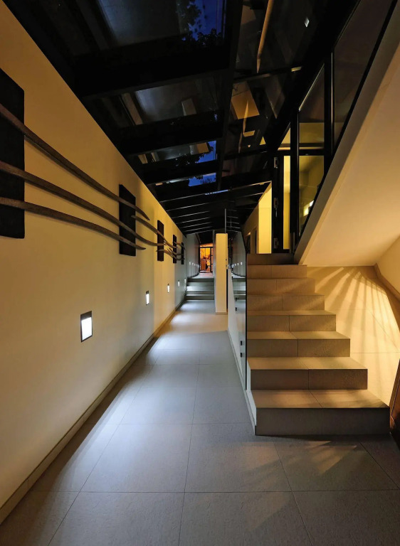 129 on Kloof Nek Apartments