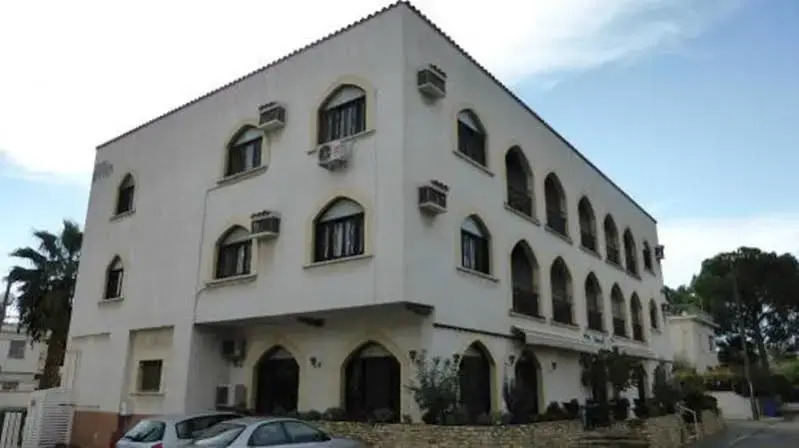 Averof Hotel
