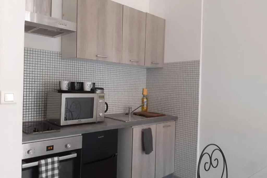 Cœur de Ville Au 1er 66m2, Vu Sur la Place