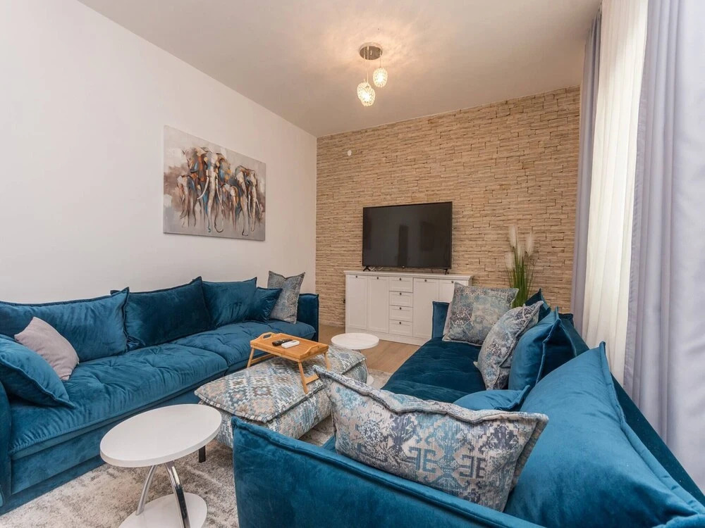 Magnificent Villa Mande With Pool, Vrana Lake