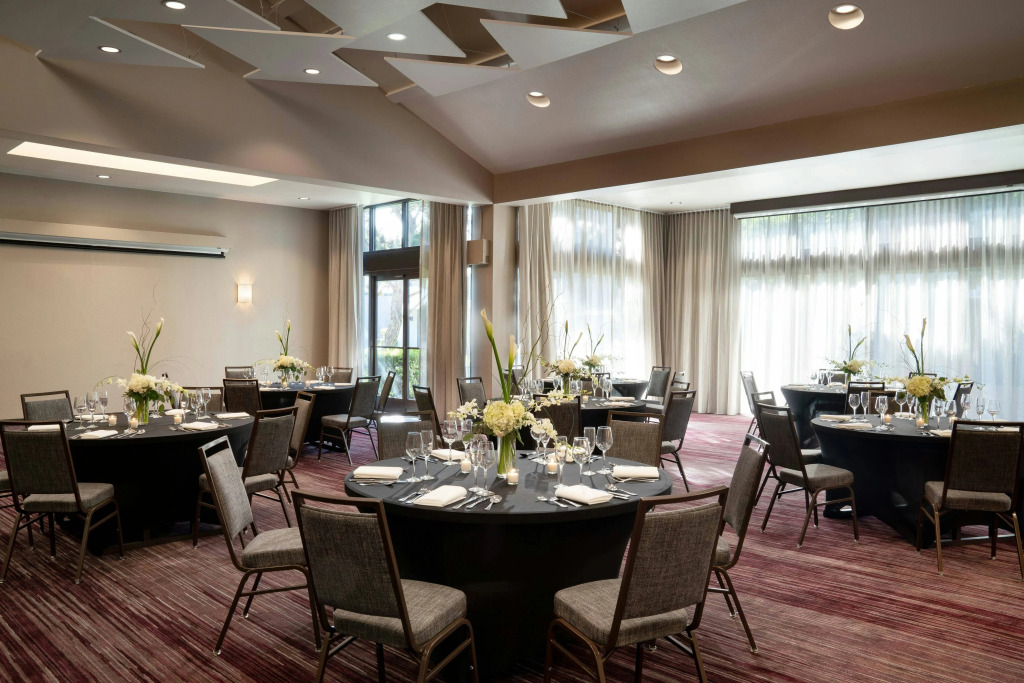 Courtyard by Marriott San Francisco Airport