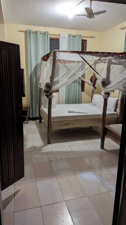 Kilimanjaroo Inn