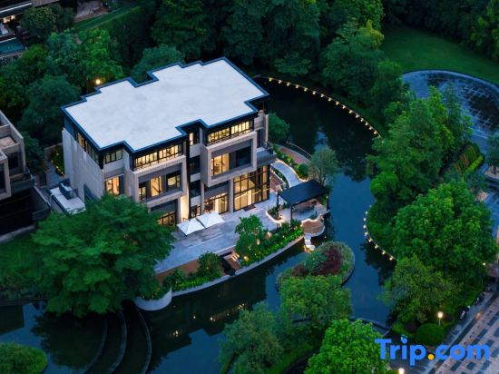 Hidden Lake Affordable Luxury Home
