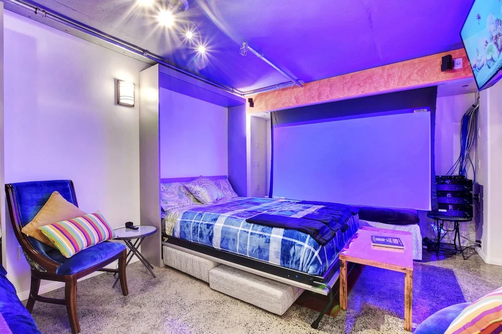Renovated 2 Bdrm 2 Bath Condo las Vegas Strip 1 Gb Internet