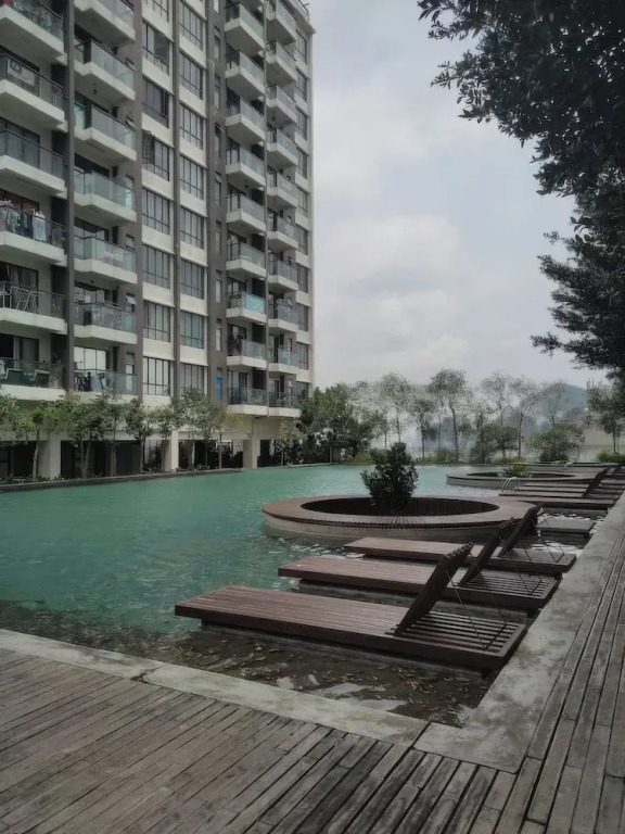Staycation Urban 360 Apartments