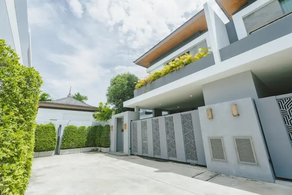 Teak 5 BR Pool Villa Bang Tao Airport Shuttle