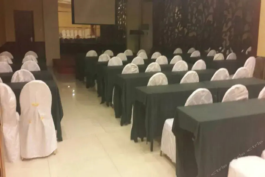 Shenglong Business Hotel