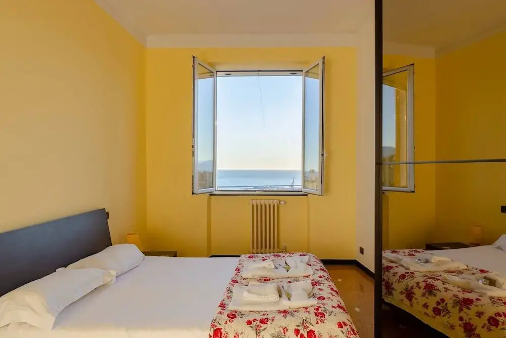Altido Spacious 2BR Flat w/ Stunning Views