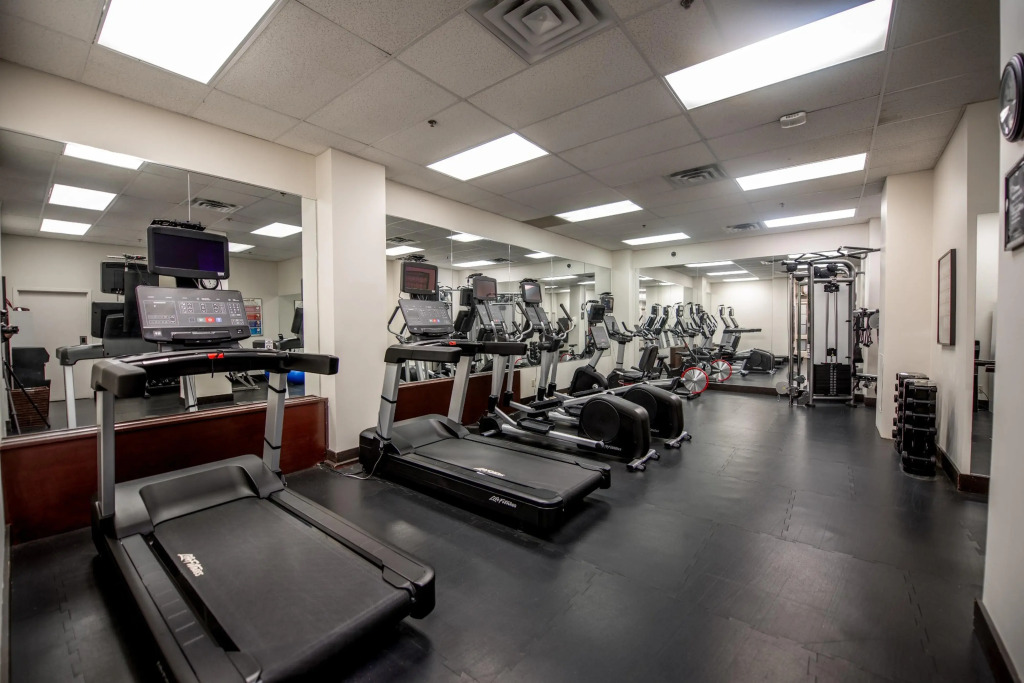 Campus Tower Suite Hotel