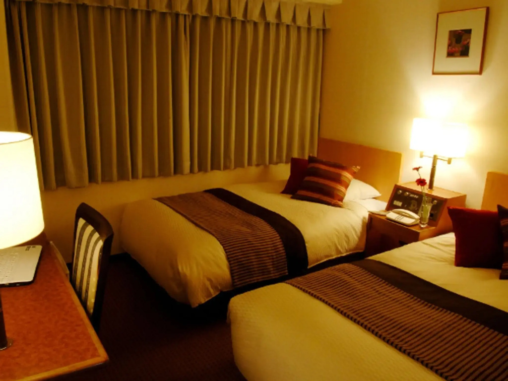 Central Hotel