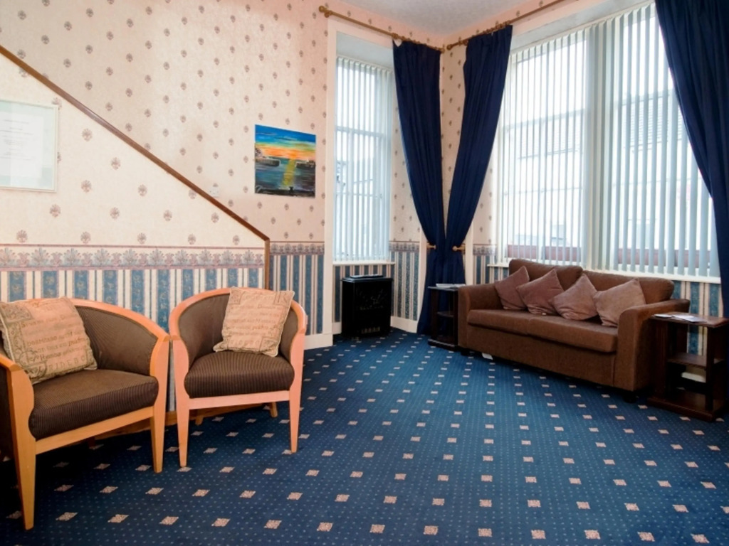 Castletown Hotel