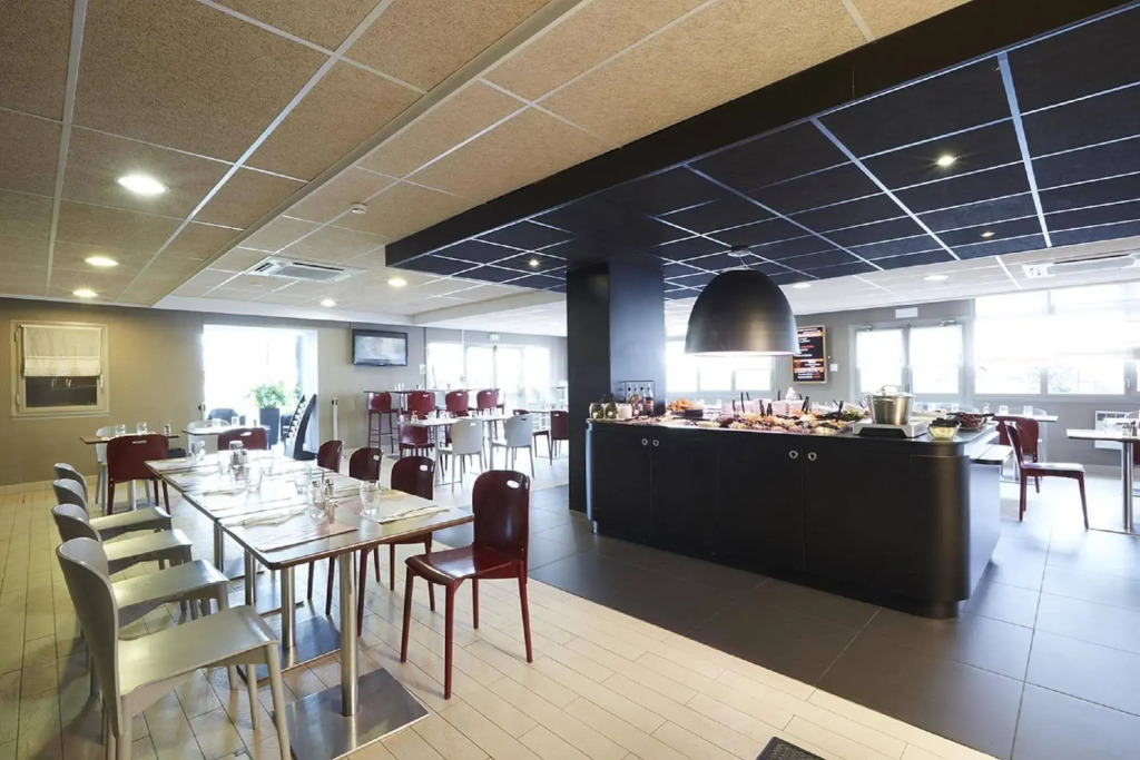 Kyriad Le Blanc Mesnil