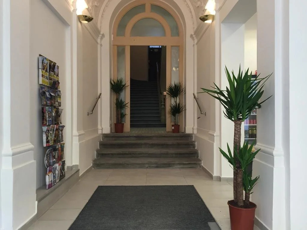 Cosmopole Hostel