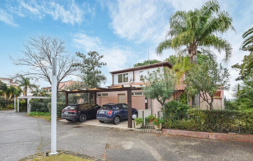 Awesome Home in Furnari With 5 Bedrooms and Wifi