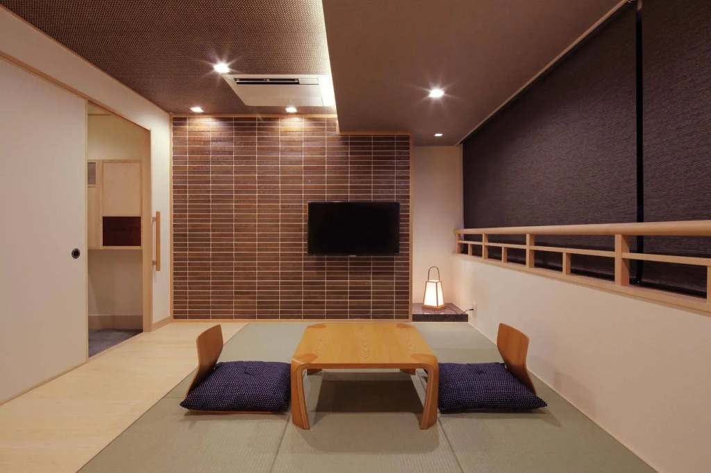 ＭＥＬＬ-ＴＨＥＡＴＥＲ ＲＥＳＯＲＴ