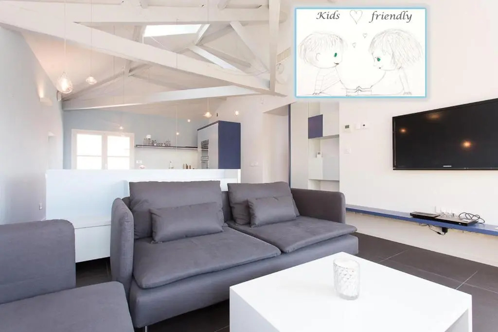 Top Floor2 Beds W/Sea Wiew