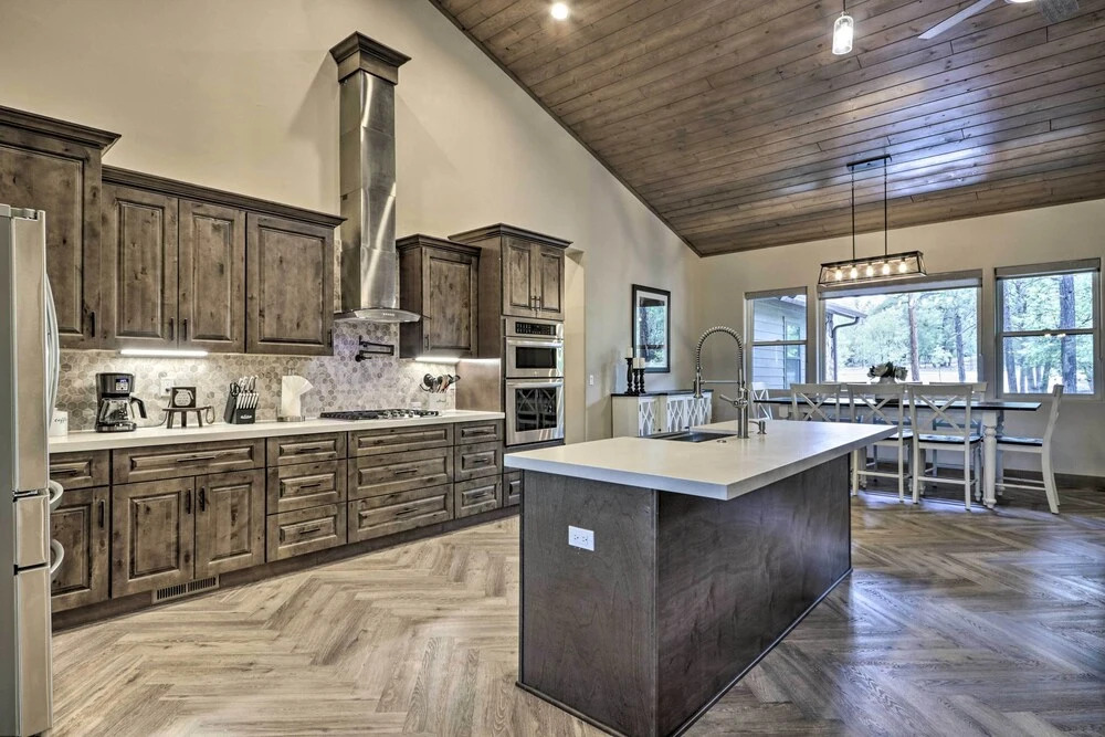 Stylish Show Low House w/ Expansive Deck!