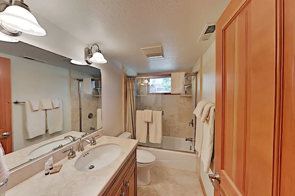 391johnm 4 Bedroom Home