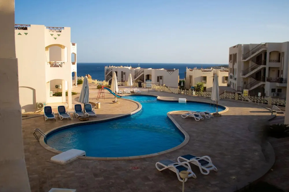 Sharks Bay Hotel & Padi Butterfly