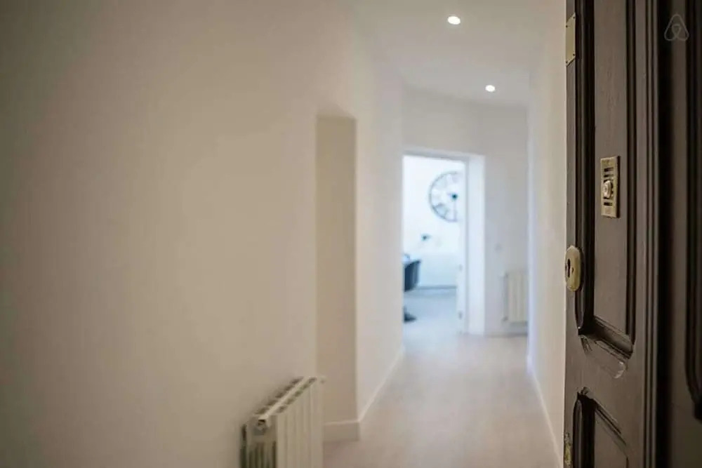 Sophisticated 3bed W/balcony 2min to Tube