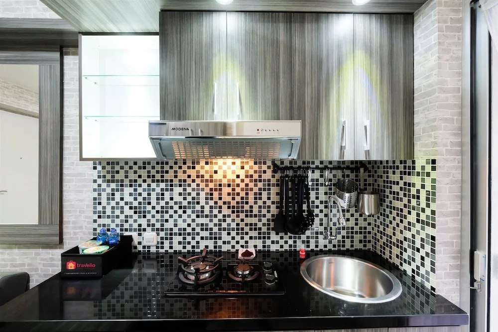 Modern Room Bassura City Apartment