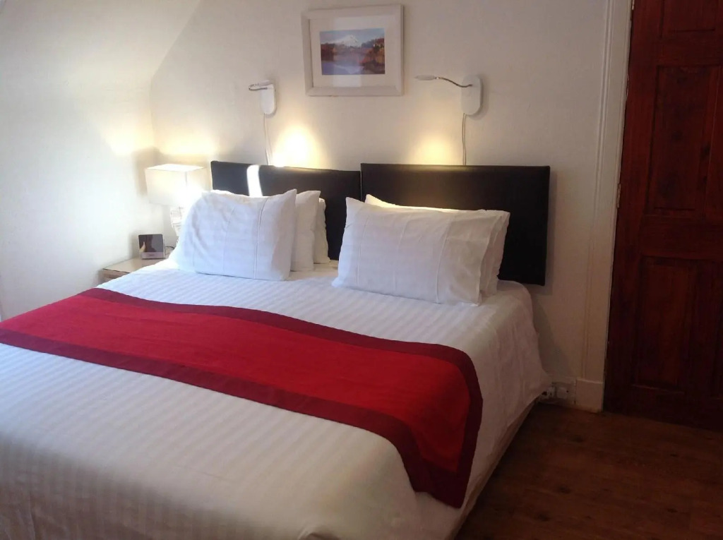 The Golden Larches Cafe and B&B