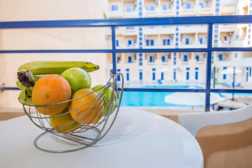 Pool View With Balcony Near El Gouna - 2x Large Pools & Kitchen - EU Standards - Tiba Resort E4