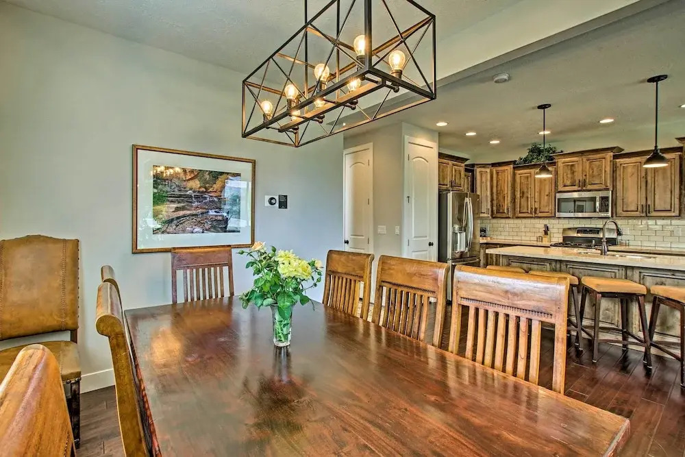 Edgewater Townhome ~ 7 Mi to Snowbasin Resort