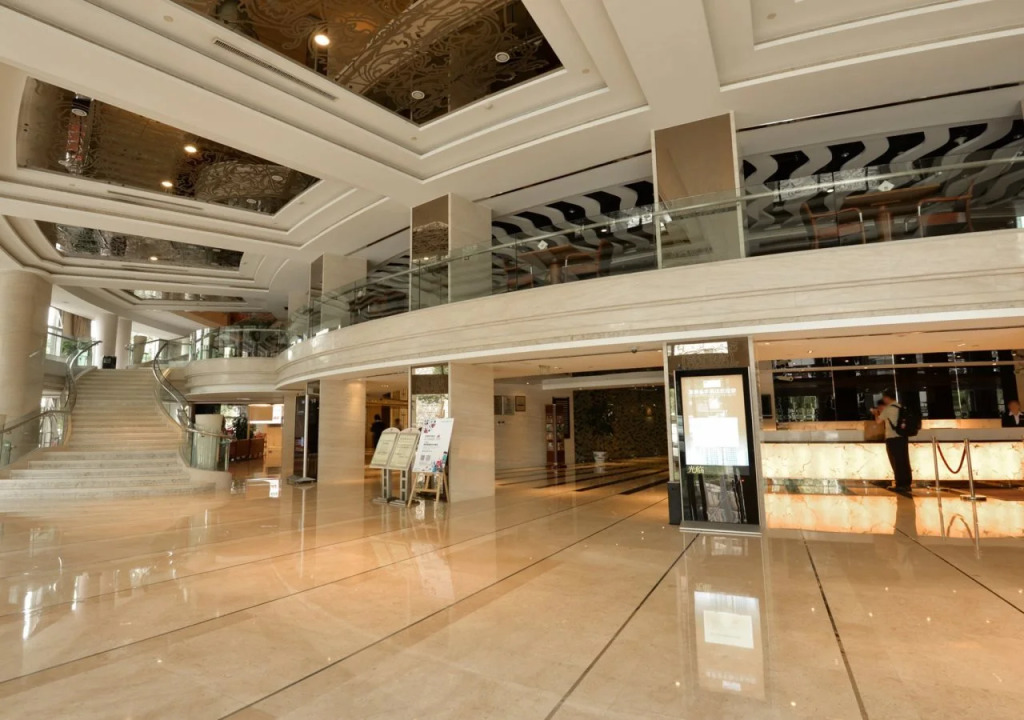 Regal Jinfeng Hotel