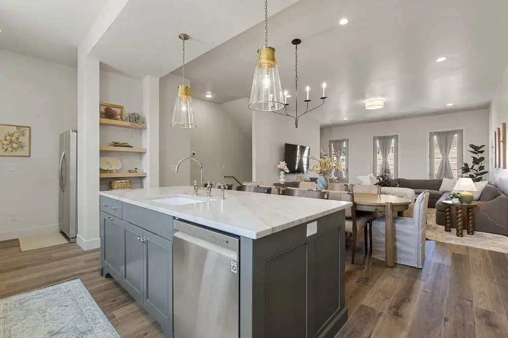 Chateau Bleu 4 Bedroom Townhouse