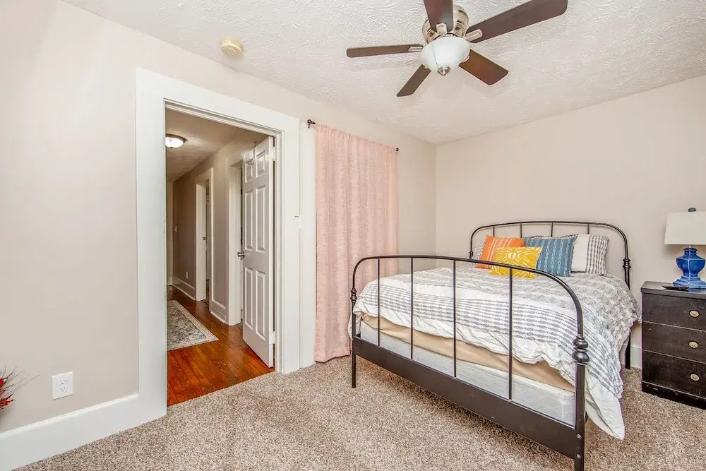 The Broadfoot Bungalow