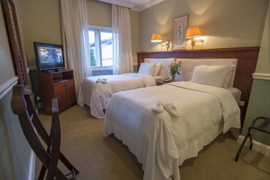 Hotel Villa Morra Suites