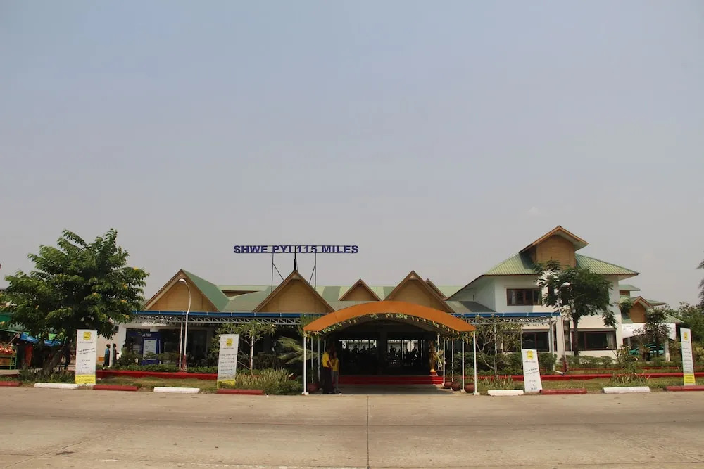KMA 115 Miles Hotel