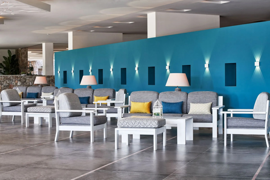 AKS Porto Heli Hotel