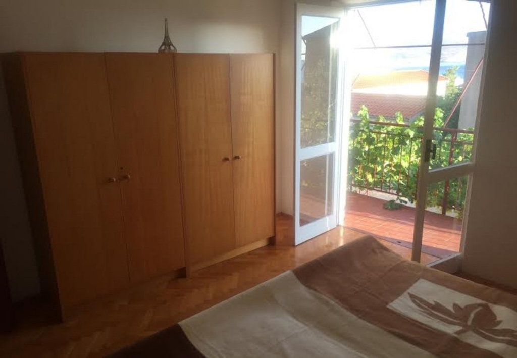 Apartment Sunny  - sea side terrace & parking: A2 Starigrad-Paklenica, Zadar riviera