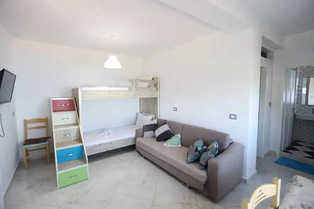 Vila Riza Veliu