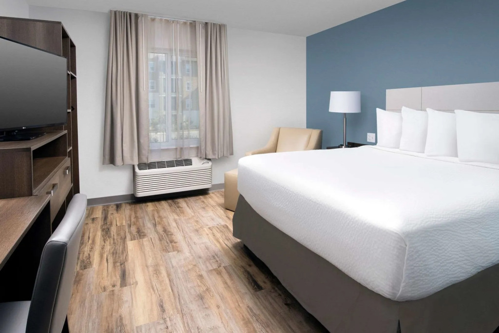 Woodspring Suites Orlando International Drive