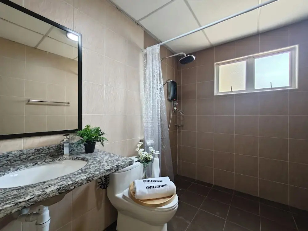 Tiara Desaru Residence Private Beach Bandar Penawar by Ucome Homestay