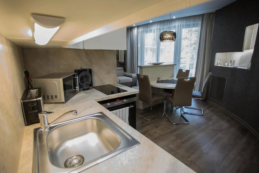All Seasons Apartments