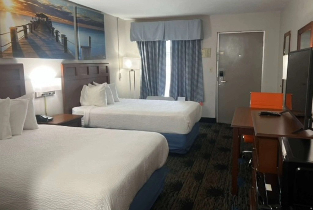 Days Inn by Wyndham Greenville