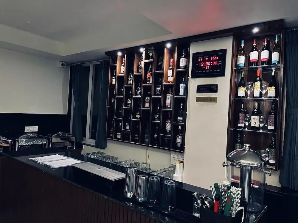 Dream Glory Hotel Restaurant and Bar