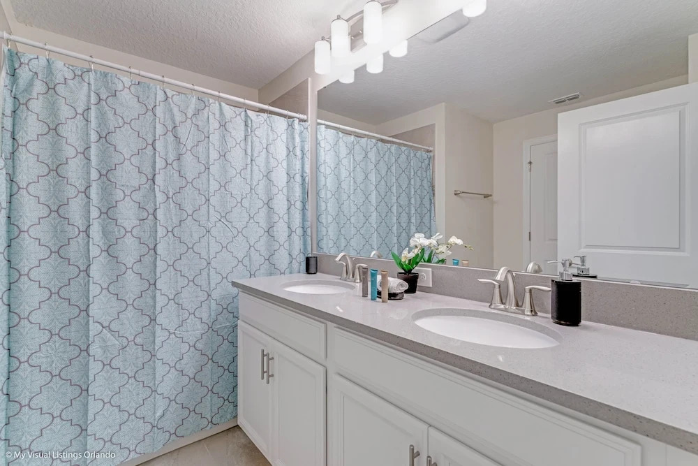 Modern Townhome W/private Pool & Free Water Park!