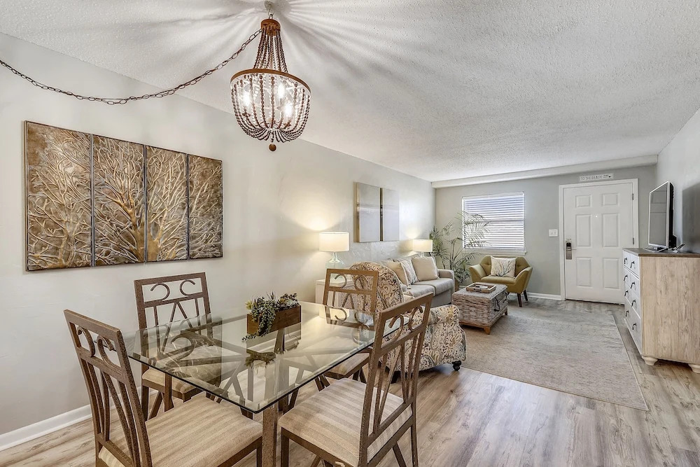 Venus 206 is a 1 BR on Okaloosa Island steps from the pool and easy beach access by RedAwning