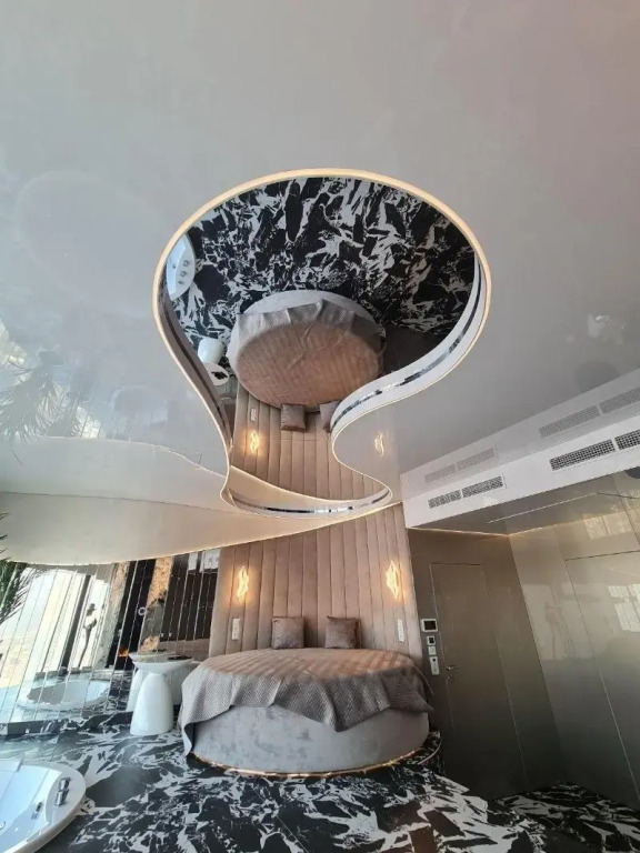 Apartamenty Sky Tower z Jakuzzi Przy Oknie by BQQK