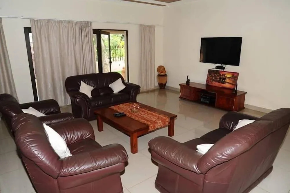 Pillacol Guest House