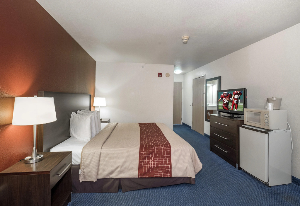 Spark by Hilton St Robert Fort Leonard Wood