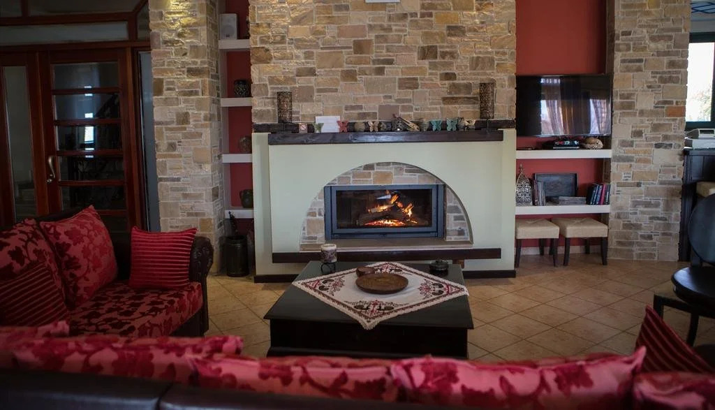 Evzin Hotel