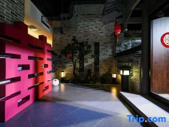 Hongtang Hotel (Zhengzhou Hi-tech Development Zone Wanda Plaza)