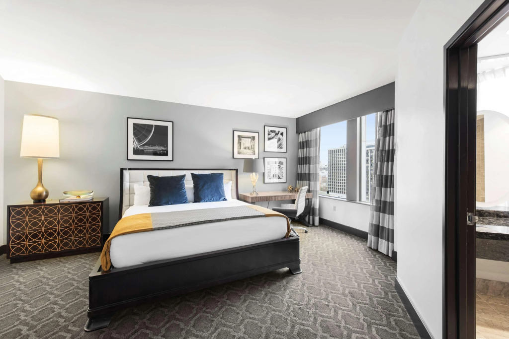 Hilton Motif Seattle